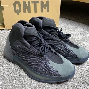 Yeezy Quantum “Onyx” Sz 12
